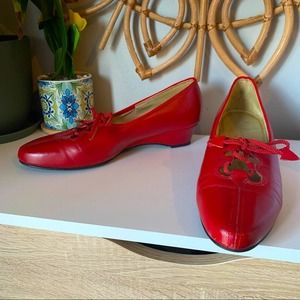 Vintage Red Johansen pumps with laces 9 (36)